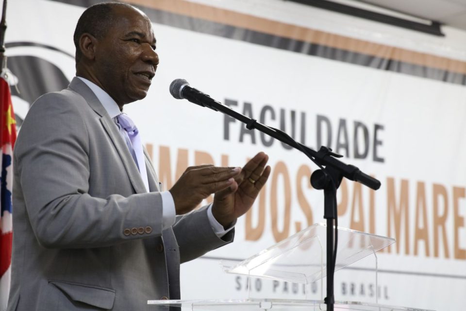 Fundador e reitor da Universidade Zumbi dos Palmares lança livro em evento neste mês