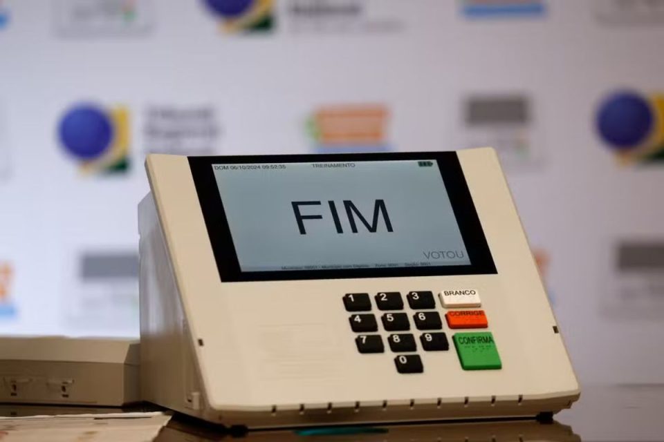 Eleições no Norte: partidos de centro e direita lideram as pesquisas de média ponderada