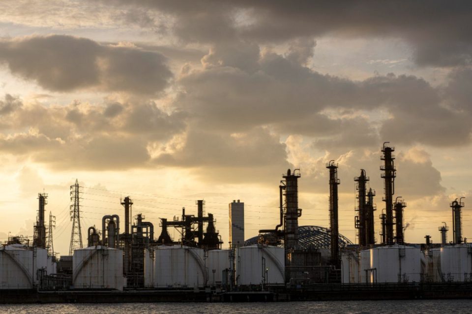 Senado aprova PLP que mostra impactos no orçamento dos benefícios fiscais a indústrias químicas e petroquímicas