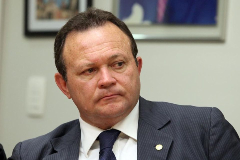 Governador do Maranhão questiona competência de Dino para conduzir ação contra ele