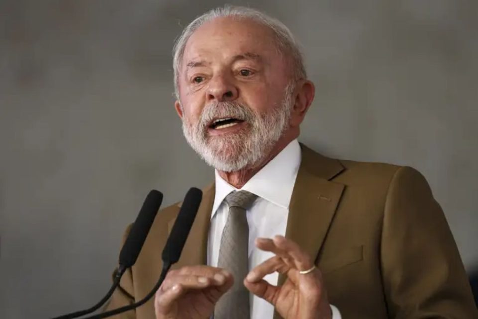 Lula avalia abrir uma nova estatal para diminuir o valor dos combustíveis no Brasil; entenda a proposta
