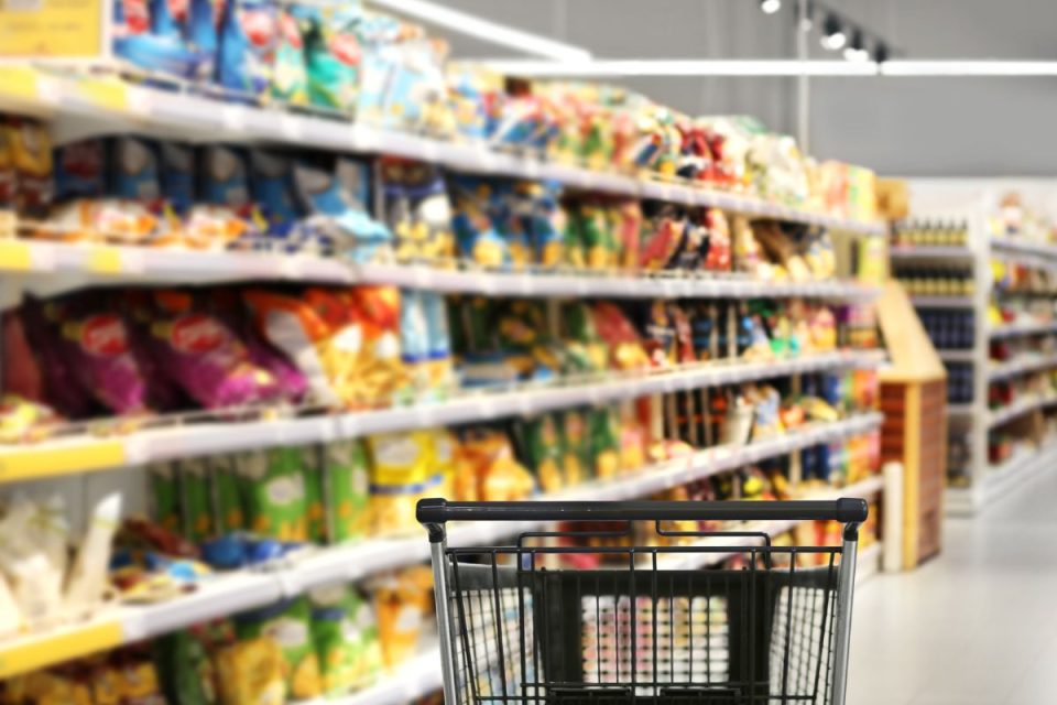 Cesta básica do brasileiro pode pesar com o acordo UE-Mercosul? Entenda