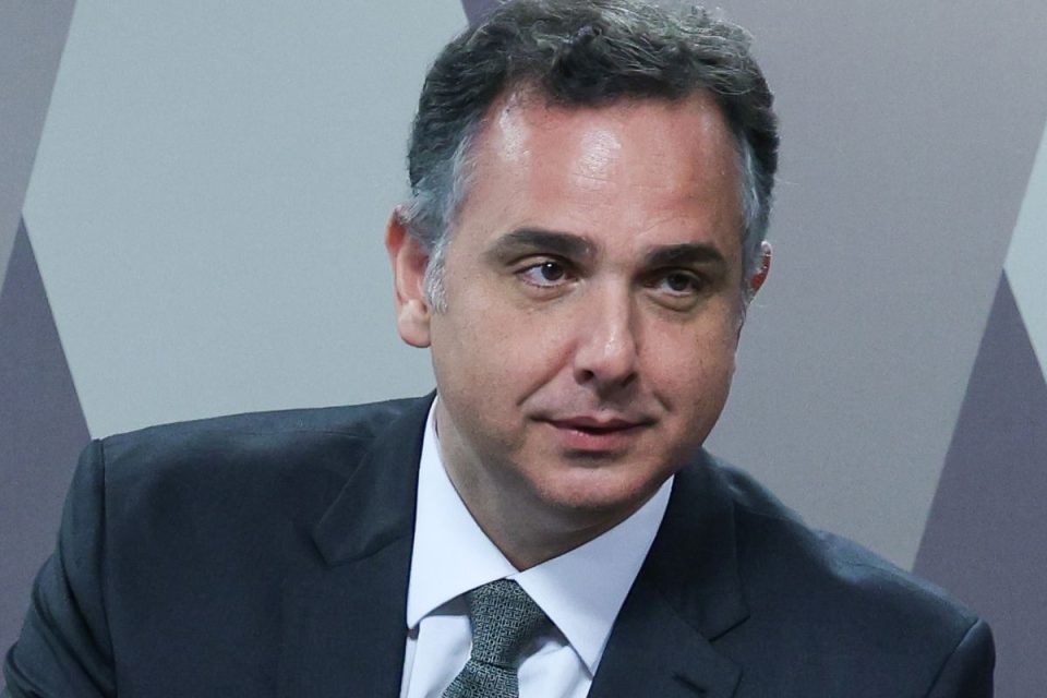 Como fica o xadrez político mineiro com a saída de Pacheco da disputa?