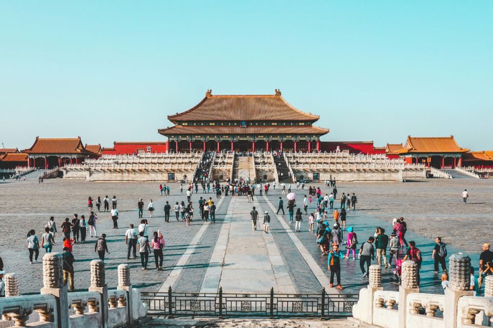 China pode superar os EUA? Especialista explica o que impulsionou a potência asiática