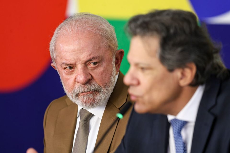 Campanha eleitoral já começou: Lula usa evento oficial para impulsionar Haddad em São Paulo