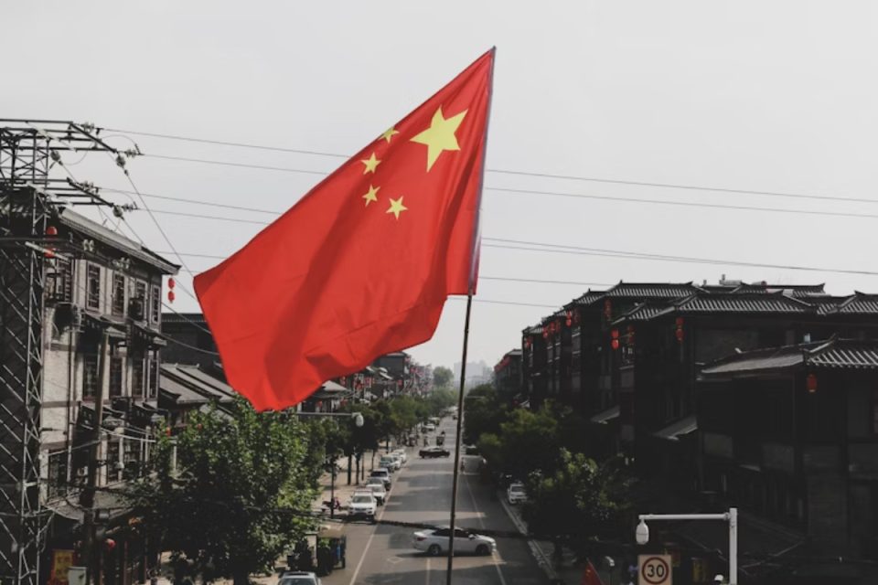 Aprovação à China cresce na América Latina, mas EUA permanecem como parceiro preferencial