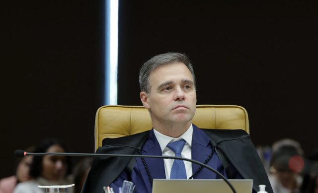 Mendonça suspende julgamento sobre crédito de ICMS em operações interestaduais com combustíveis