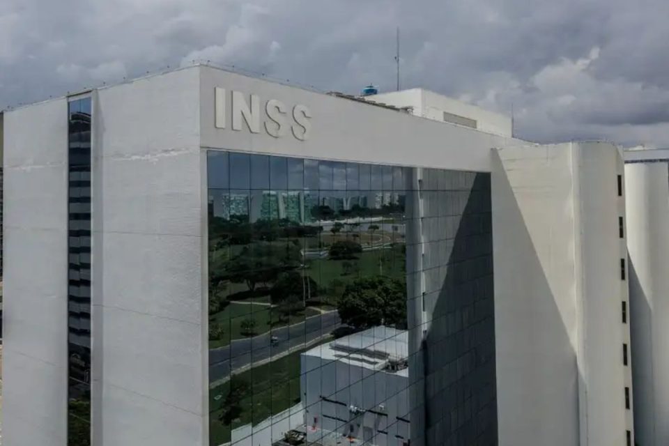 Secretário-executivo do Ministério da Previdência é exonerado após prisão