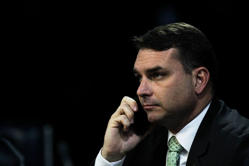Plano de governo de Flávio mira a atuação do Supremo Tribunal Federal