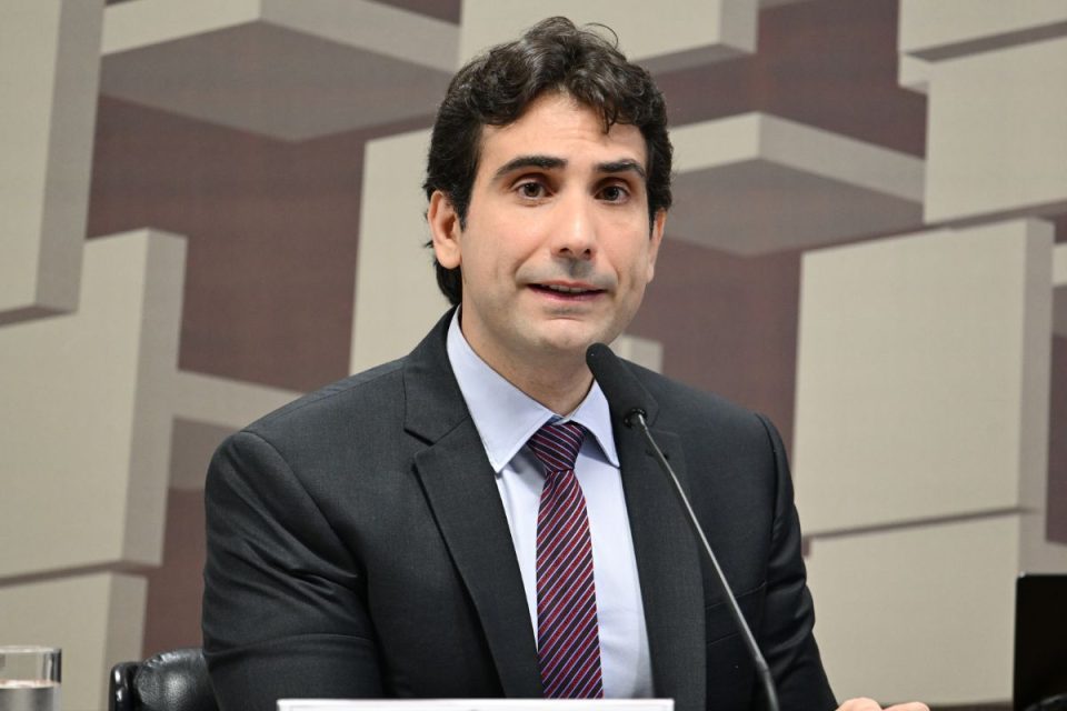Galípolo afirma que guerra no Irã já afeta expectativas sobre a inflação de 2028