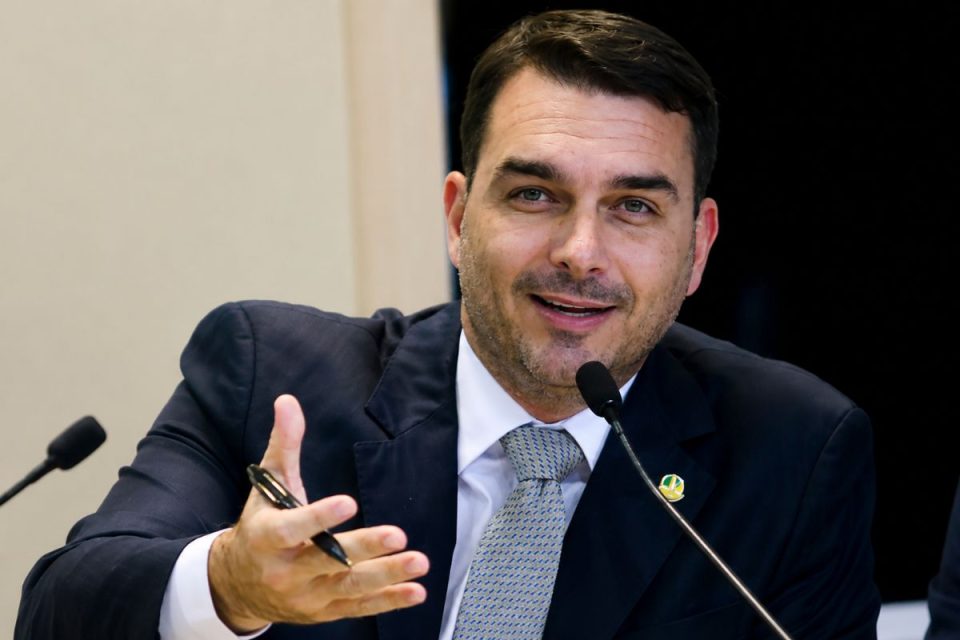 Qual é o perfil dos eleitores de Flávio Bolsonaro?