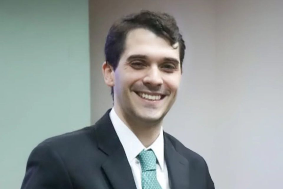 Lula escolhe Leonardo Campos para o cargo de juiz titular do TRE-DF