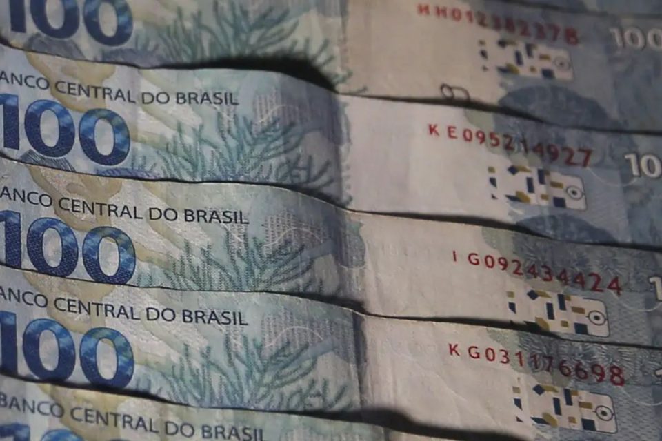 Governo federal bate recorde no mês de março com quase R$ 230 bilhões de arrecadação