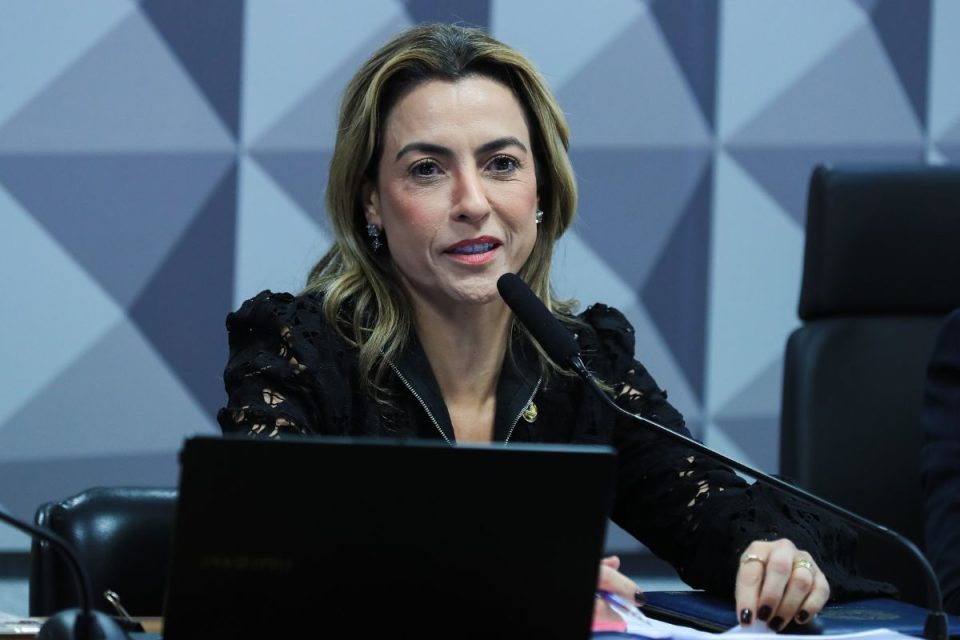 Senado aprova proposta que torna misoginia crime com pena de até cinco anos