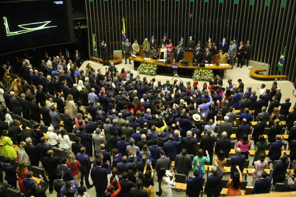 Semipresidencialismo no Brasil: entenda como funcionaria o modelo proposto pela PEC 2/2025