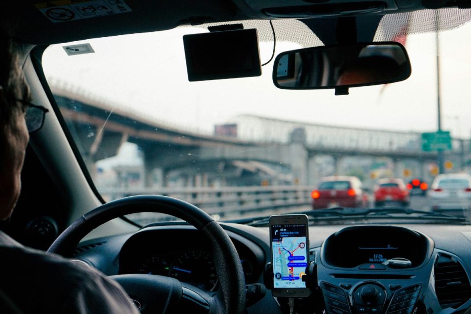 Decisão que libera fretamento pela Buser é mais um capítulo da disputa com modelos tradicionais de transporte