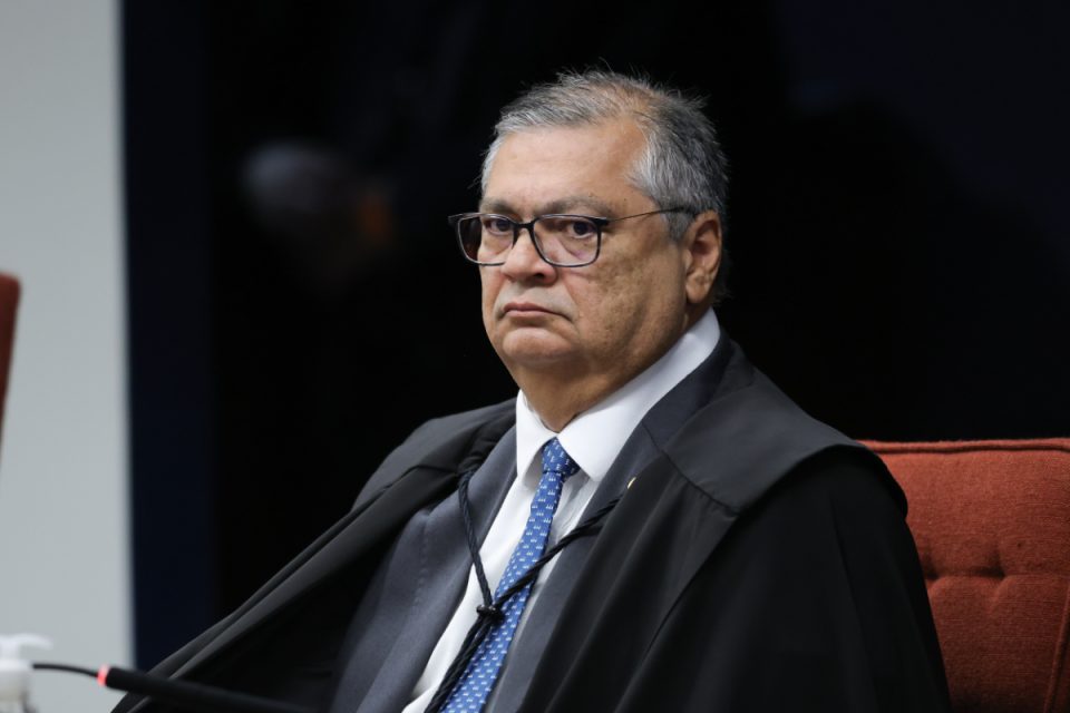 STF tem maioria para liberar mototáxi em SP
