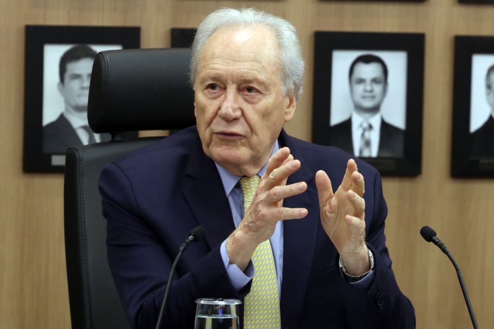 Lula fica chocado com número de mortos em megaoperação no Rio, diz Lewandowski