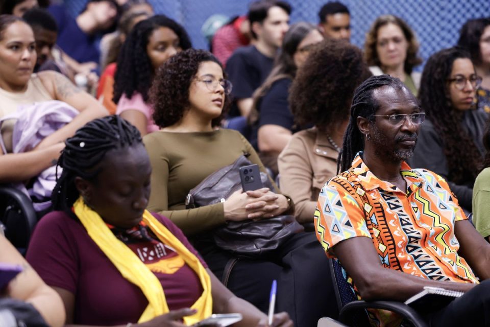 Deputados de SC aprovam fim das cotas raciais; órgãos públicos e universidades reagem