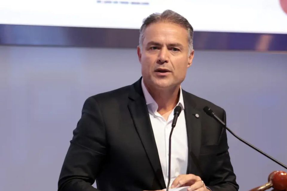 Governo confirma expansão da ferrovia Transnordestina até Suape