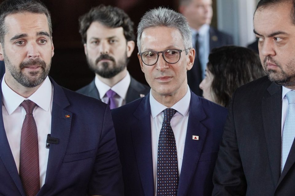 Romeu Zema defende privatização e endurecimento de regras para benefícios sociais