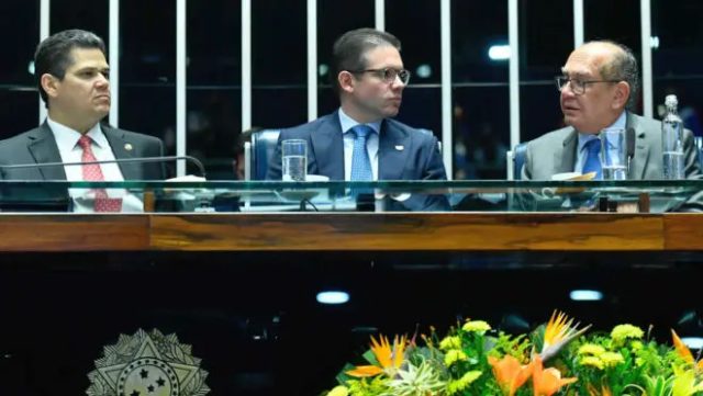 Gilmar volta a permitir que qualquer cidadão peça o impeachment de ministro do STF