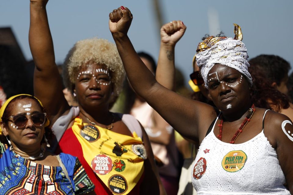Racismo é crime: entenda o que diz a lei e quais são as penas