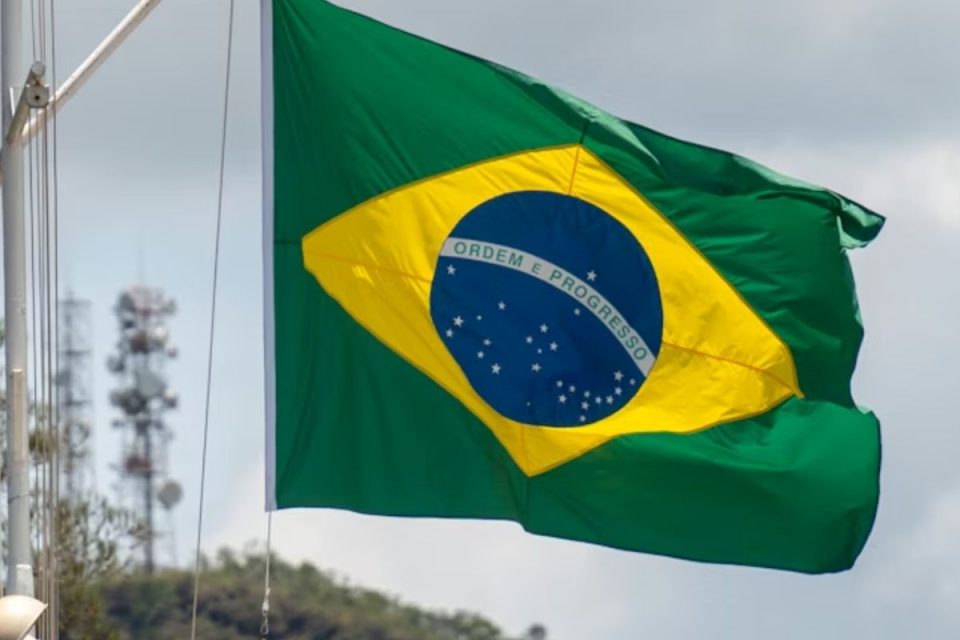 Do período colonial à República: as bandeiras que o Brasil já teve