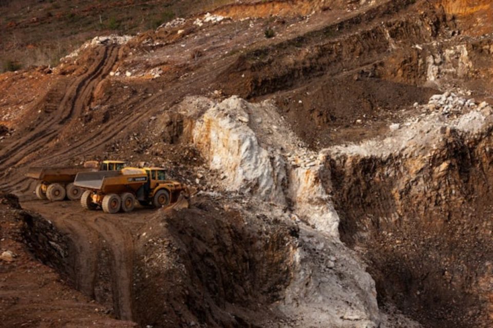 Quais os efeitos da compra de mineradora de terras raras brasileira pelos EUA?