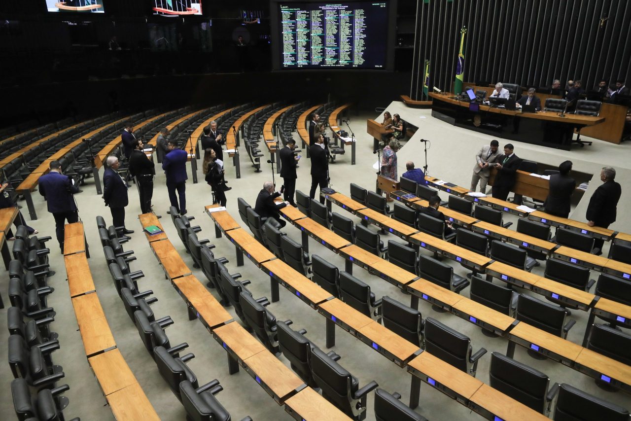 Terça-feira terá votações no Congresso, avanços em investigações e decisões aguardadas em Brasília