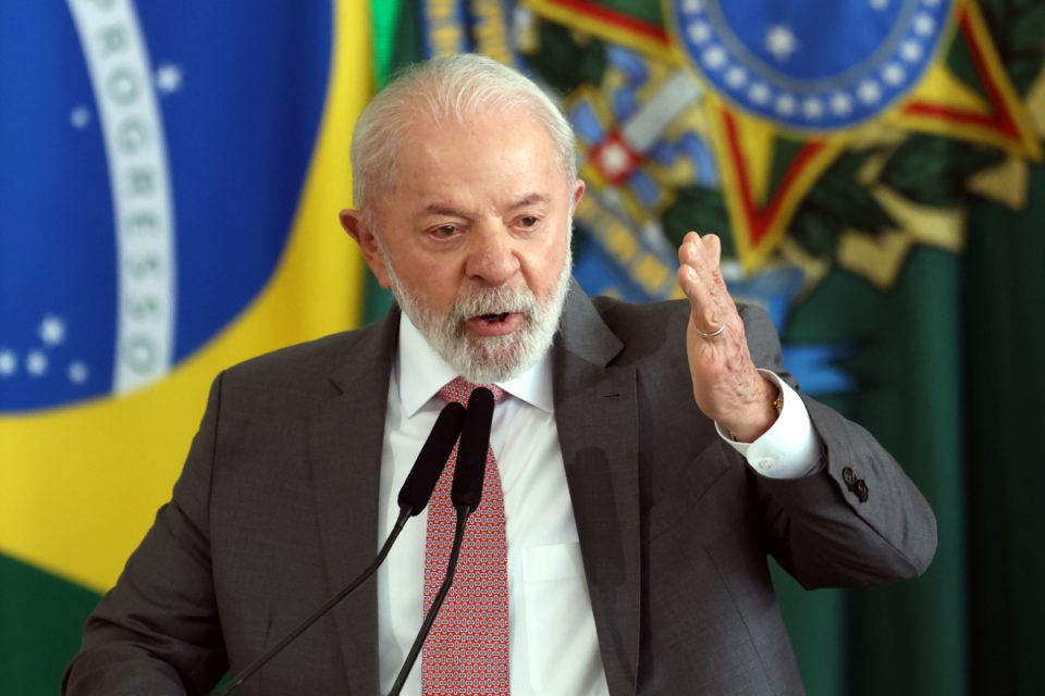 Sem mencionar Trump, Lula critica intervenções na América Latina