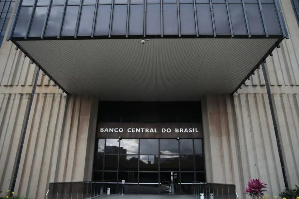 Lula não define nomes para diretoria do Banco Central e deixa para 2026