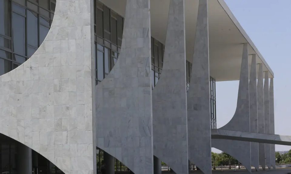 Entenda a crise no Senado após indicação de Messias ao STF