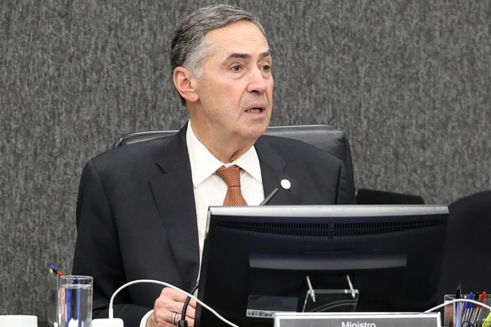 Flávio Dino relata ameaça em aeroporto; relembre outros casos de hostilidade contra ministros do STF