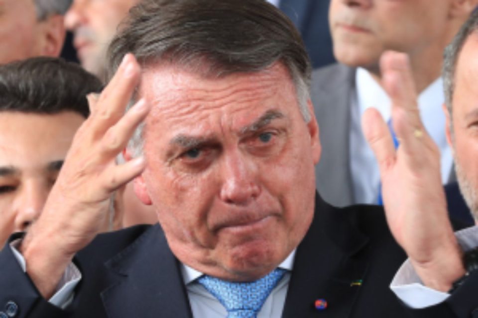Governo do DF pede avaliação médica para definir se Bolsonaro pode cumprir pena na Papuda