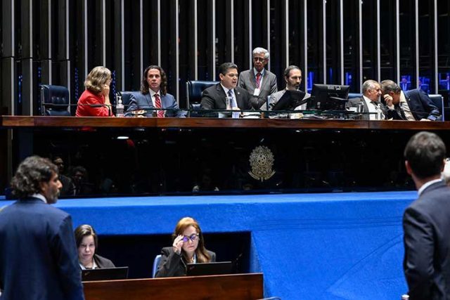 Presidência do Senado: três nomes no páreo