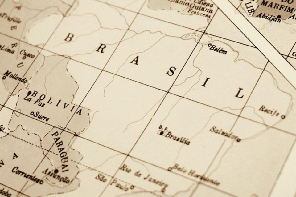 Silva é sobrenome mais popular do Brasil, segundo IBGE; confira lista completa