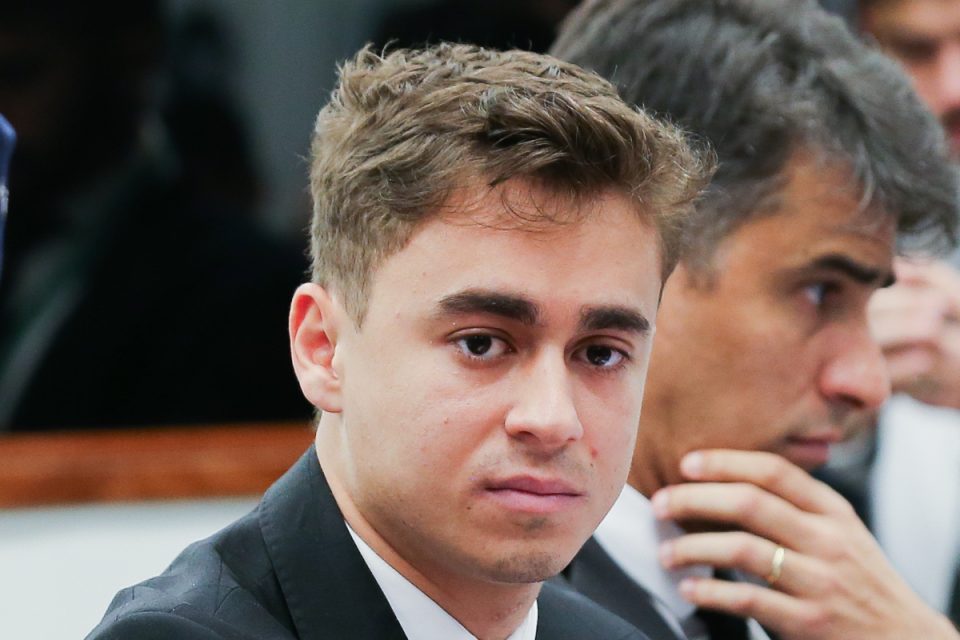 Bolsonaro vai escolher o nome da direita em 2026, diz Nikolas Ferreira