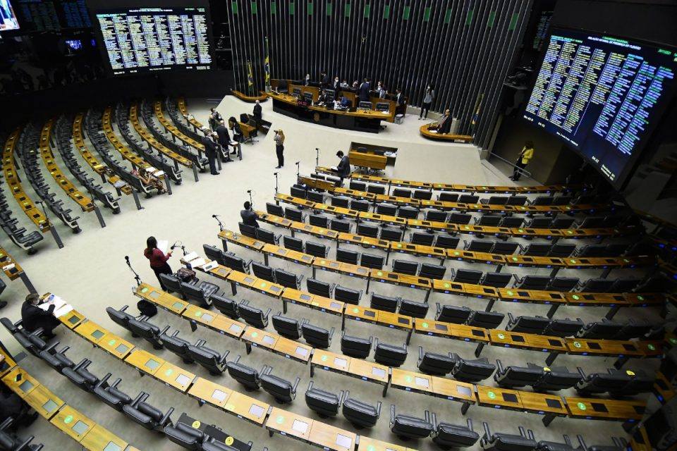 Empresariado e mercado financeiro reagem à MP 1.303: “Punição travestida de ajuste fiscal”