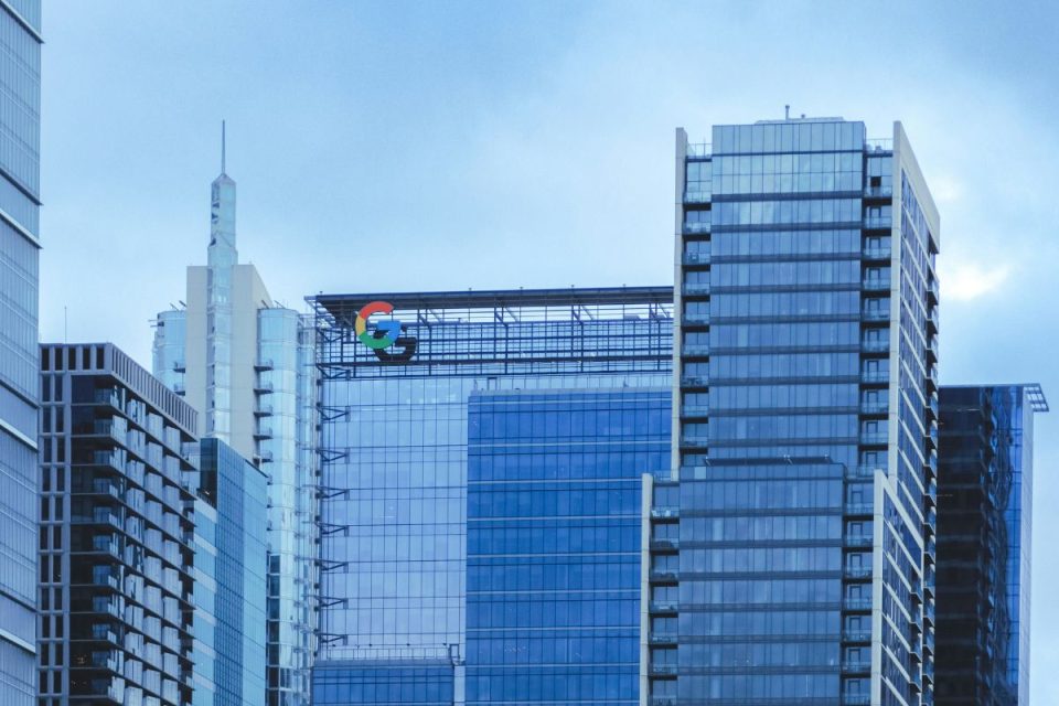 STF discute prazo de 60 dias para adequação das big techs; veja o que pode mudar