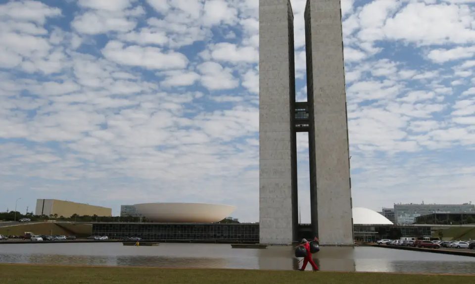 Quais foram os senadores eleitos em cada estado?