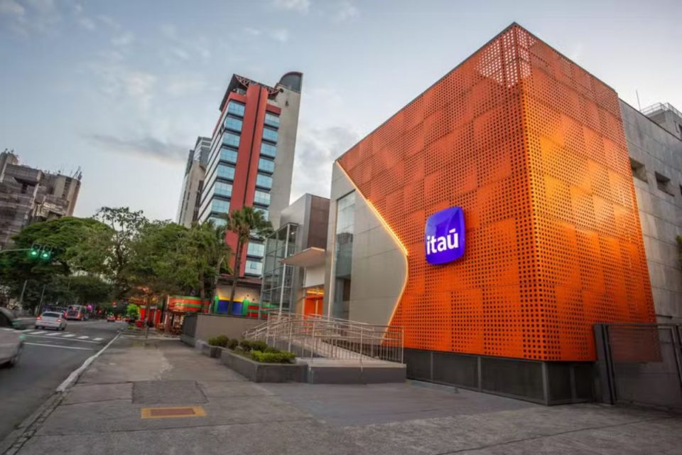 Itaú Unibanco
