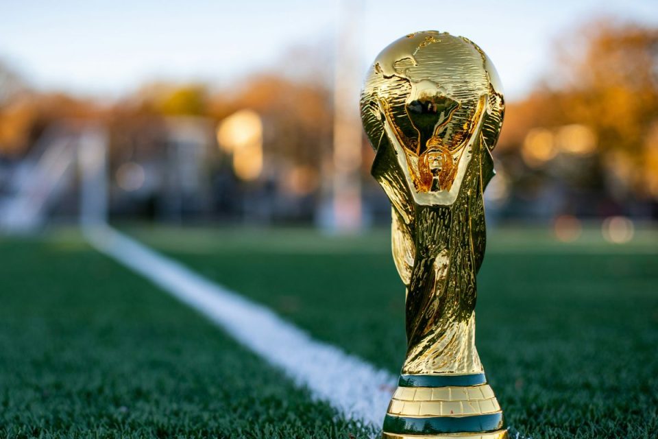8 vezes que a política usou a Copa como campanha eleitoral