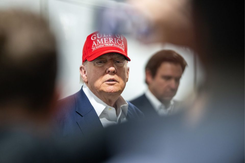 Governo Trump suspende solicitações de imigração de 19 países considerados “de risco”; saiba mais