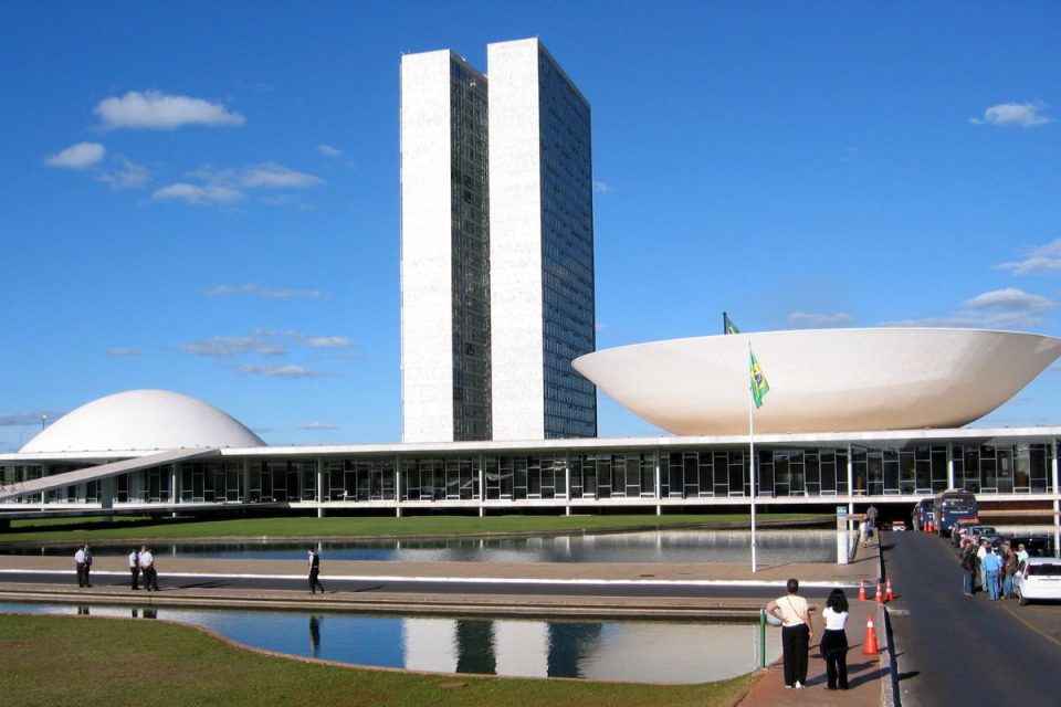 Vai visitar o Congresso? Acesso de veículos muda e exige atenção de visitantes