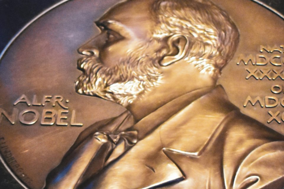 Trio que explicou crescimento econômico impulsionado pela inovação recebe Nobel de Economia