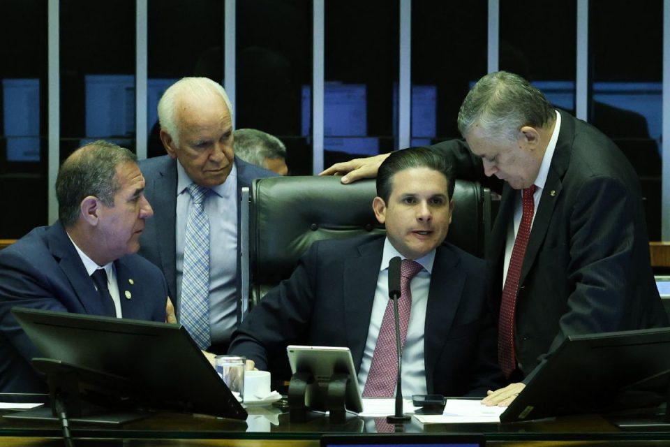 O que faz um deputado federal: o papel dos representantes do povo no Congresso