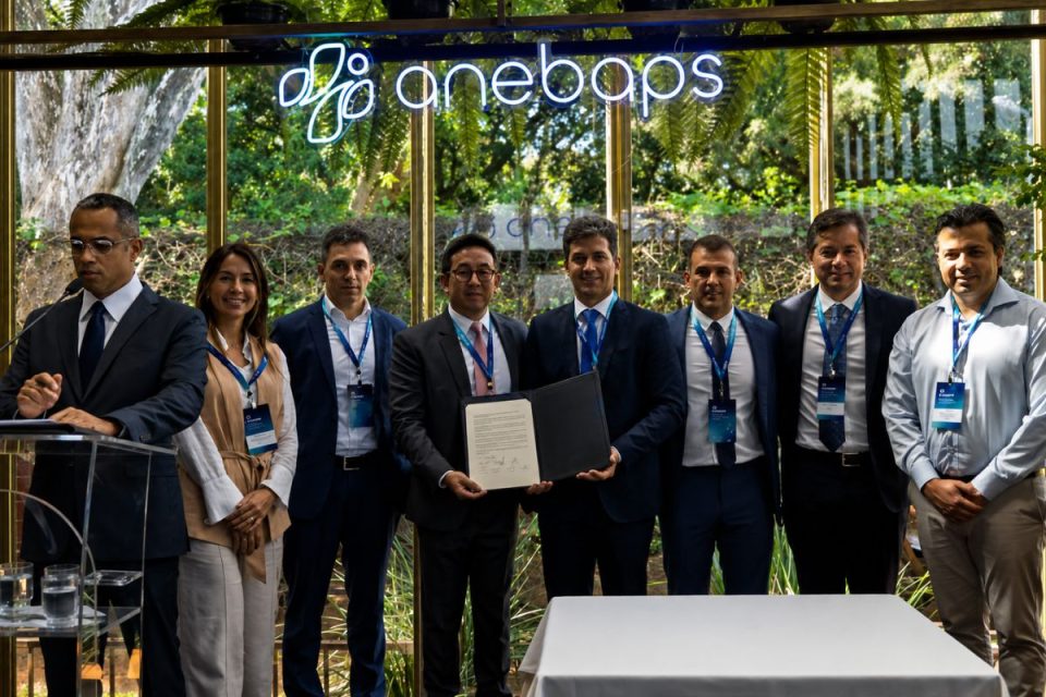 Anebaps reúne ANS, parlamentares e empresas em lançamento de guia para setor de saúde